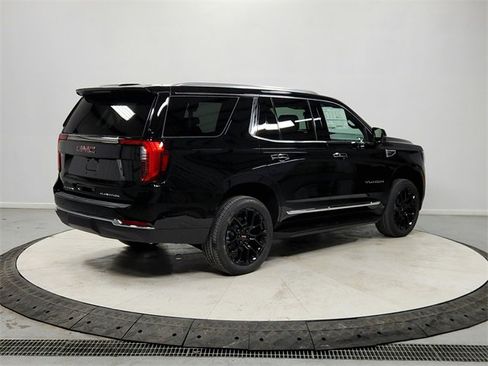 New 2026 GMC Yukon Elevation w/ LPO, Floor Liner Package image 7