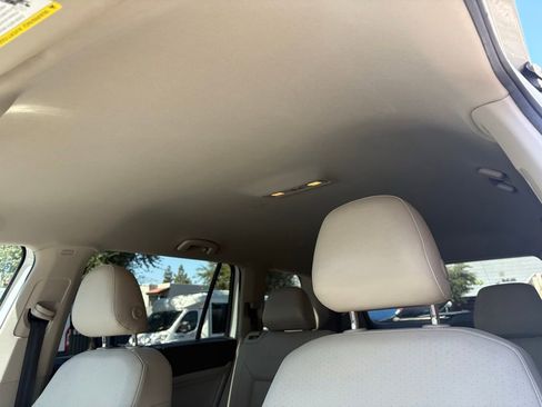 Used 2019 Volkswagen Atlas SE FWD image 9