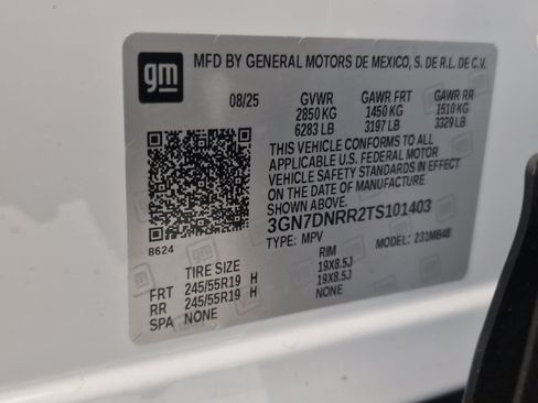 New 2026 Chevrolet Equinox EV LT image 11