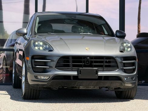 Used 2016 Porsche Macan Turbo AWD/4WD image 18