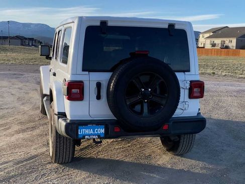 Used 2021 Jeep Wrangler Unlimited Sahara AWD/4WD image 7