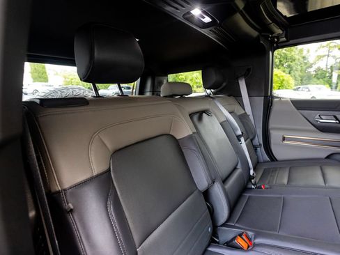 Used 2025 GMC Hummer EV 2X w/ Extreme Off-Road Package AWD/4WD image 55