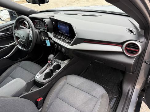 Used 2024 Chevrolet Trax RS image 22