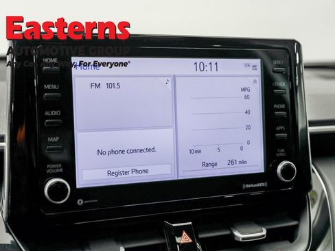 Used 2022 Toyota Corolla Cross XLE w/ Convenience Package image 18