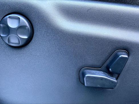 Used 2016 Jeep Grand Cherokee Limited image 35