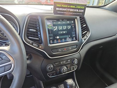 Used 2021 Jeep Cherokee Latitude Lux 80th Anniv w/ Quick Order Package 26U 80TH image 25