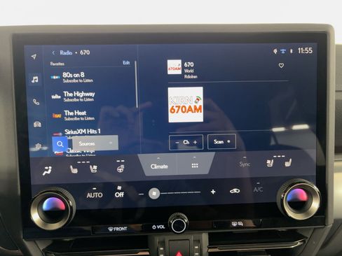 Used 2025 Lexus GX 550 image 24