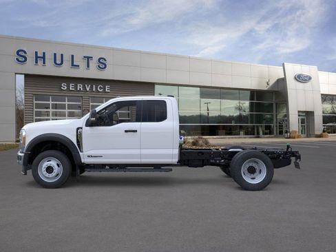 New 2026 Ford F550 4x4 SuperCab Super Duty image 3