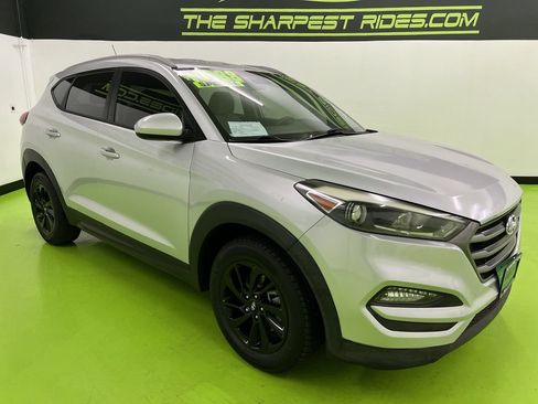 Used 2016 Hyundai Tucson SE w/ Option Group 02 FWD image 2