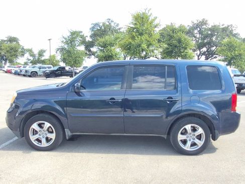 Used 2012 Honda Pilot EX image 2