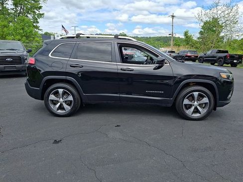 Used 2019 Jeep Cherokee Limited AWD/4WD image 15