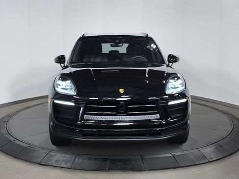 Certified 2026 Porsche Macan AWD/4WD image 10