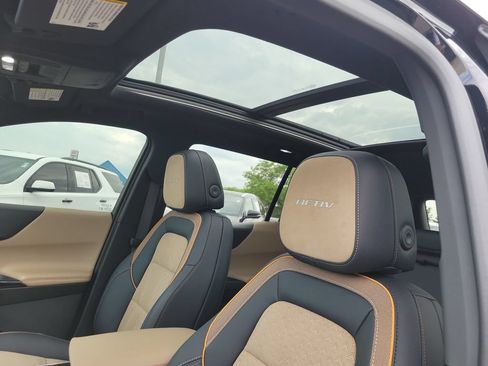 Used 2025 Chevrolet Equinox ACTIV FWD image 24