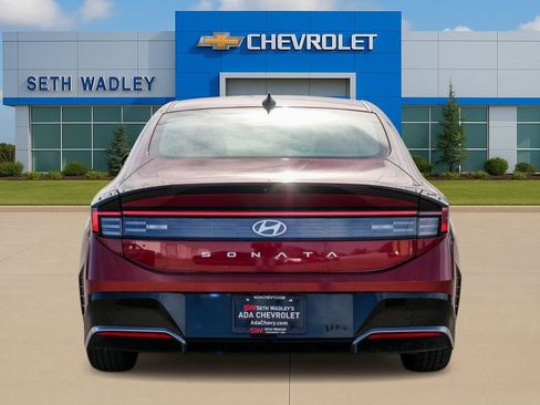Used 2025 Hyundai Sonata SEL FWD image 6