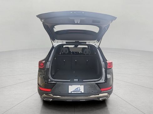 Used 2025 Chevrolet TrailBlazer ACTIV w/ Driver Confidence Package image 8