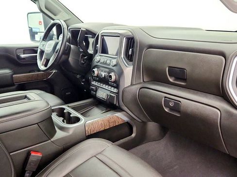 Used 2022 GMC Sierra 2500 Denali w/ Denali Black Diamond Edition AWD/4WD image 26