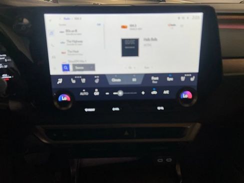 Used 2025 Lexus RX 350 w/ Convenience Package AWD/4WD image 19