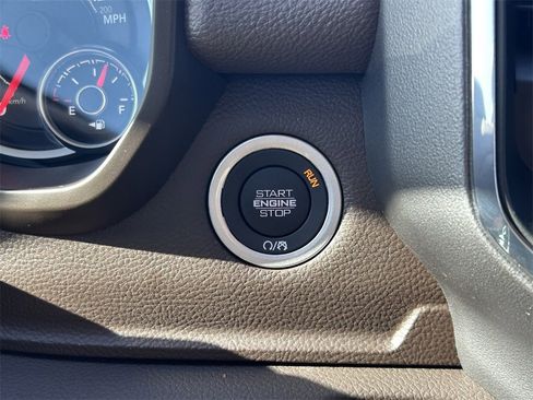 Used 2025 RAM 1500 Laramie w/ Laramie Southwest Edition image 32