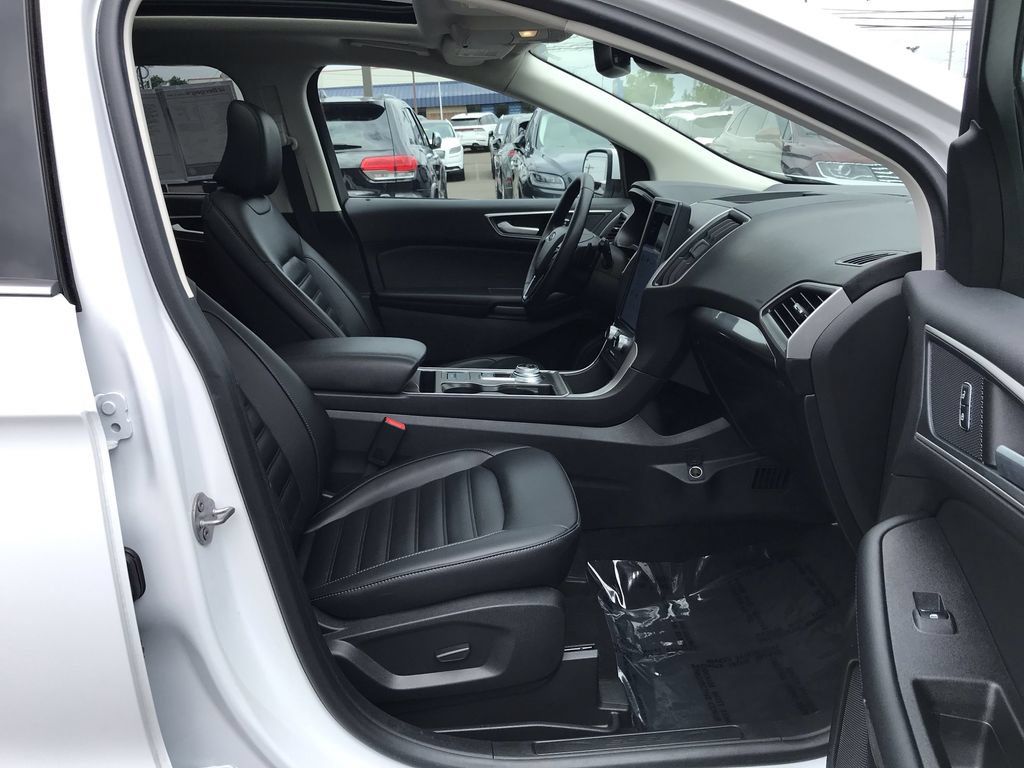 Used 2023 Ford Edge SEL w/ Convenience Package AWD/4WD image 16