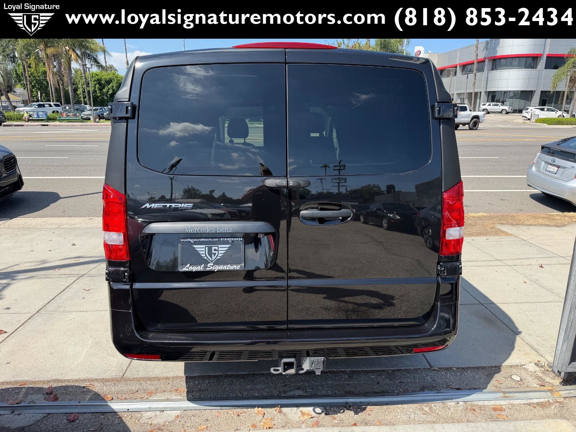 Used 2022 Mercedes-Benz Metris image 6