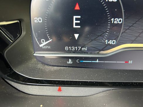 Used 2023 GMC Yukon XL Denali Ultimate image 16