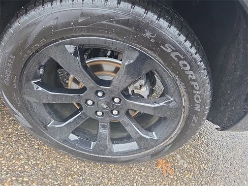 Certified 2023 Ford Explorer ST-Line w/ Class IV Trailer Tow Package image 34