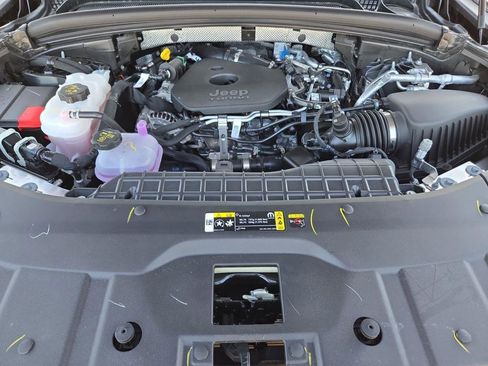 New 2026 Jeep Grand Cherokee Limited AWD/4WD image 33