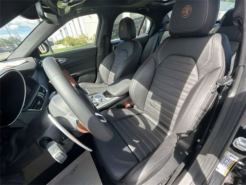 New 2025 Alfa Romeo Giulia AWD w/ Driving Assist Package image 11