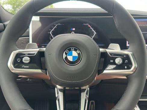 New 2026 BMW 740i w/ Premium Package RWD image 18