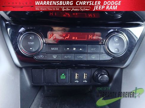 Used 2025 Mitsubishi Eclipse Cross SE image 27