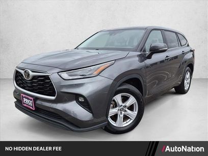 Used 2025 Toyota Highlander LE