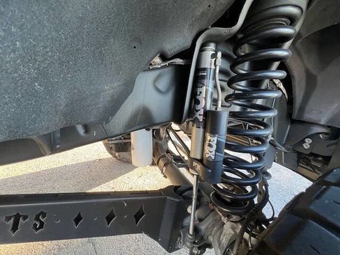 Used 2017 Ford F250 Lariat w/ Chrome Package image 22