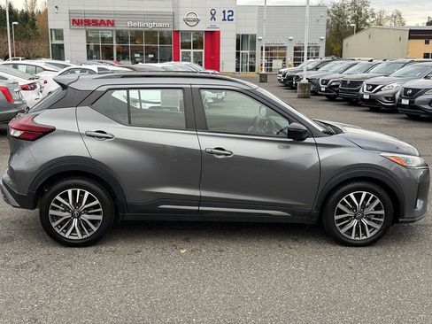 Used 2024 Nissan Kicks SR image 8