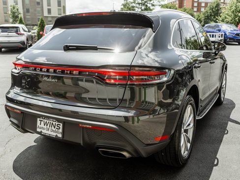 Used 2022 Porsche Macan image 37