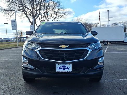 Used 2020 Chevrolet Equinox LT image 2