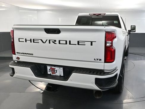 Used 2024 Chevrolet Silverado 2500 LTZ w/ LTZ Plus Package image 7
