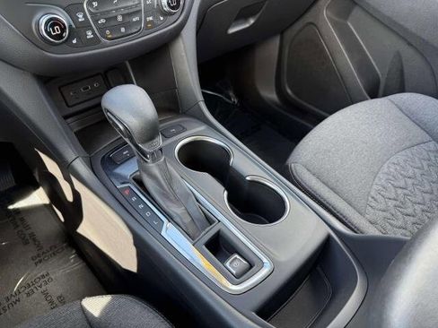 Used 2024 Chevrolet Equinox LT image 28