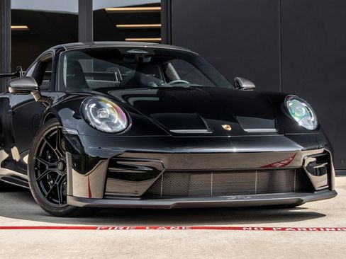 Certified 2026 Porsche 911 GT3 w/ Chrono Package RWD image 9