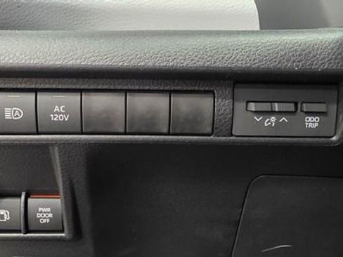 New 2026 Toyota Sienna XLE image 14