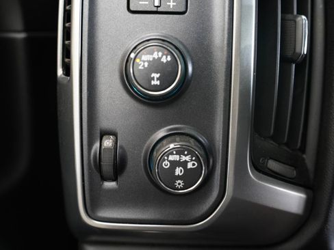 Used 2018 Chevrolet Silverado 1500 LT w/ All Star Edition AWD/4WD image 22