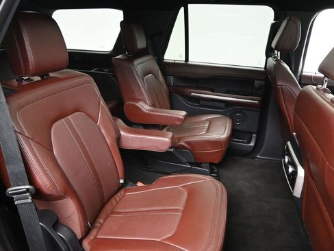 Used 2022 Ford Expedition Limited image 27