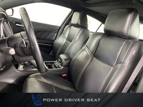 Used 2015 Dodge Charger R/T w/ Plus Group RWD image 18