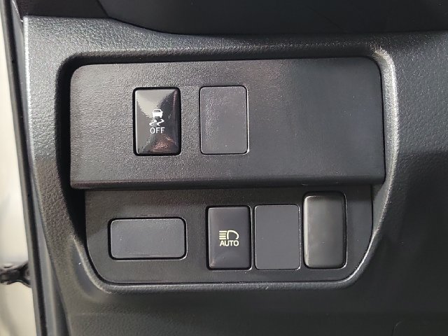 Used 2022 Toyota Tacoma SR w/ SR Convenience Package RWD image 23