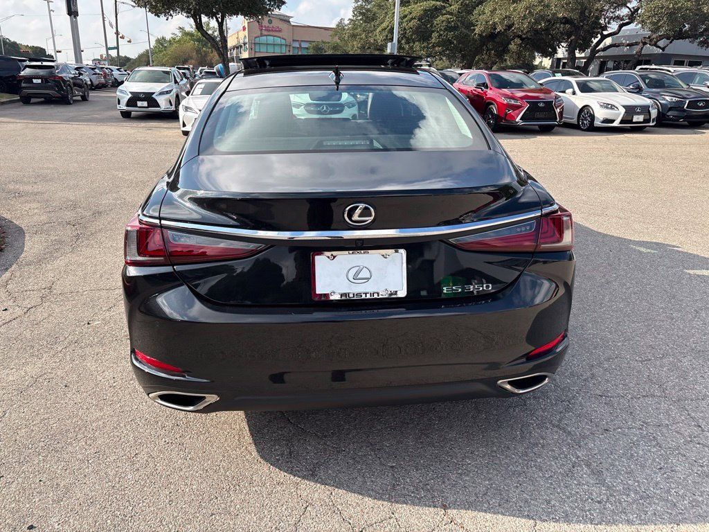 Used 2024 Lexus ES 350 w/ Technology Package FWD image 4