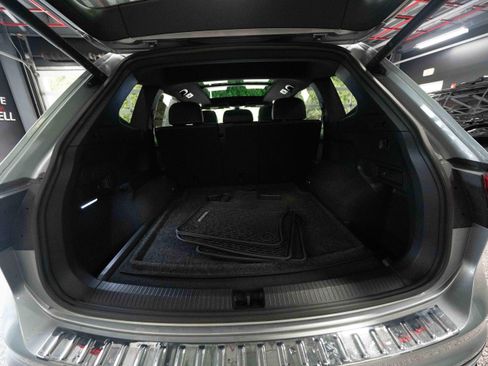 Used 2022 Volkswagen Tiguan SE R-Line AWD/4WD image 28