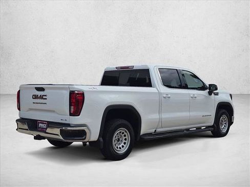 Used 2024 GMC Sierra 1500 SLE w/ Preferred Package AWD/4WD image 5