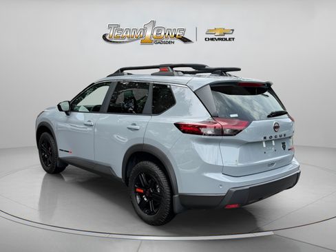 Used 2026 Nissan Rogue SV AWD/4WD image 6