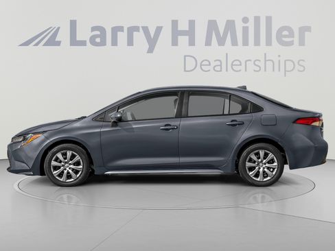Used 2026 Toyota Corolla LE FWD image 3