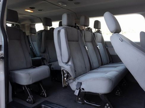 Used 2019 Ford Transit 350 XLT RWD image 22