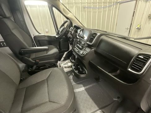 Used 2024 RAM ProMaster 2500 w/ Quick Order Package 22G SLT image 12